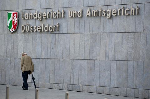 Vor dem Landgericht Düsseldorf muss sich ein Klempner wegen eines Sexualmordes verantworten