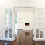 Einer der vier Kamine in dem Haus.