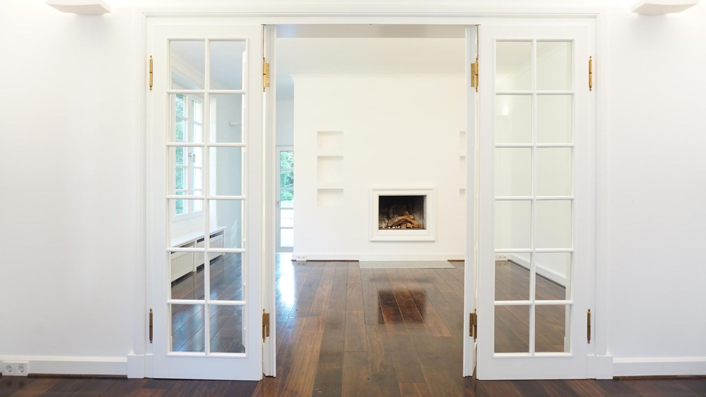 Einer der vier Kamine in dem Haus.