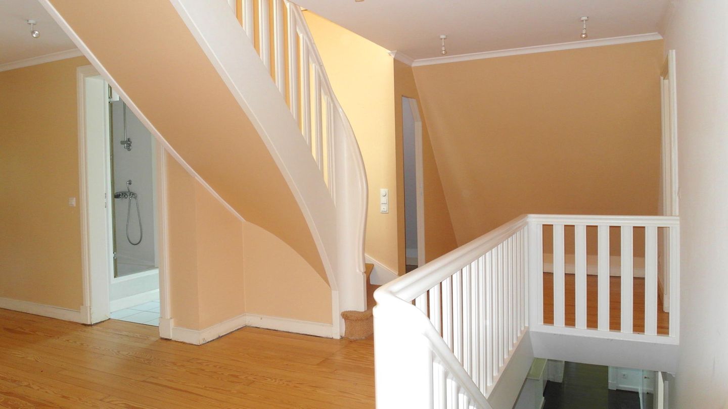 Die Luxusimmobilie wurde 1935 gebaut. Ein Anbau kam 1997 hinzu.