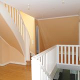 Die Luxusimmobilie wurde 1935 gebaut. Ein Anbau kam 1997 hinzu.