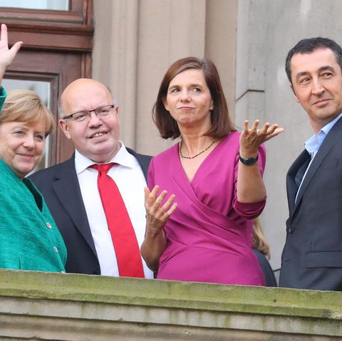Merkel, Altmaier, Göring-Eckardt und Özdemir auf Balkon - sieht schon etwas nach Jamaika aus