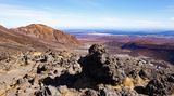 Am Mount Ngauruhoe: Für die knapp 20 Kilometer lange Wanderung muss mann sechs Stunden einplanen.