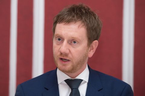 Er gilt als gut vernetzt und greift jetzt in Sachsen nach der Macht: der 42-jährige Michael Kretschmer (CDU)