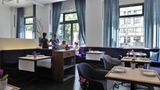 Platz 8: Restaurant Tim Raue, Berlin  Die Bewertungen: "Wunderbar! Mittagessen vom Feinsten", "Ein Mozart am Herd", "Ein kulinarisches Erlebnis", "Aromen-Explosion"