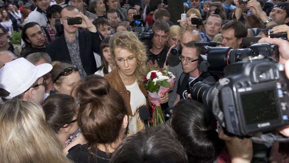 Xenia Sobtschak bei einer Anti-Putin-Demonstration am 11. Mai 2012 in Moskau