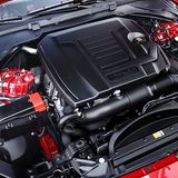 Der neue Zwei-Liter-Benziner treibt den Jaguar XF Sportbrake 2.0 an