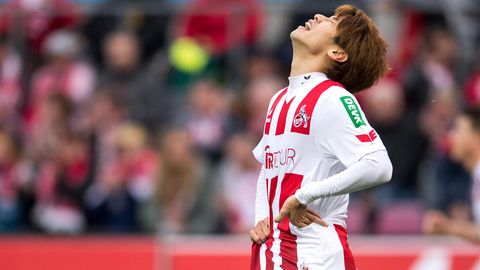 Bundesliga Sonntag Köln Bremen: Kölns Yuya Osako nach einer vergebenen Torchance