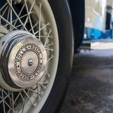 Die Radnabenkappen tragen den Rolls-Royce Schriftzug