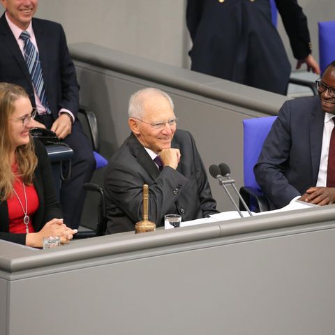 Schäuble als Präsident gewählt, Schlappe für die AfD: So lief der Bundestags-Auftakt