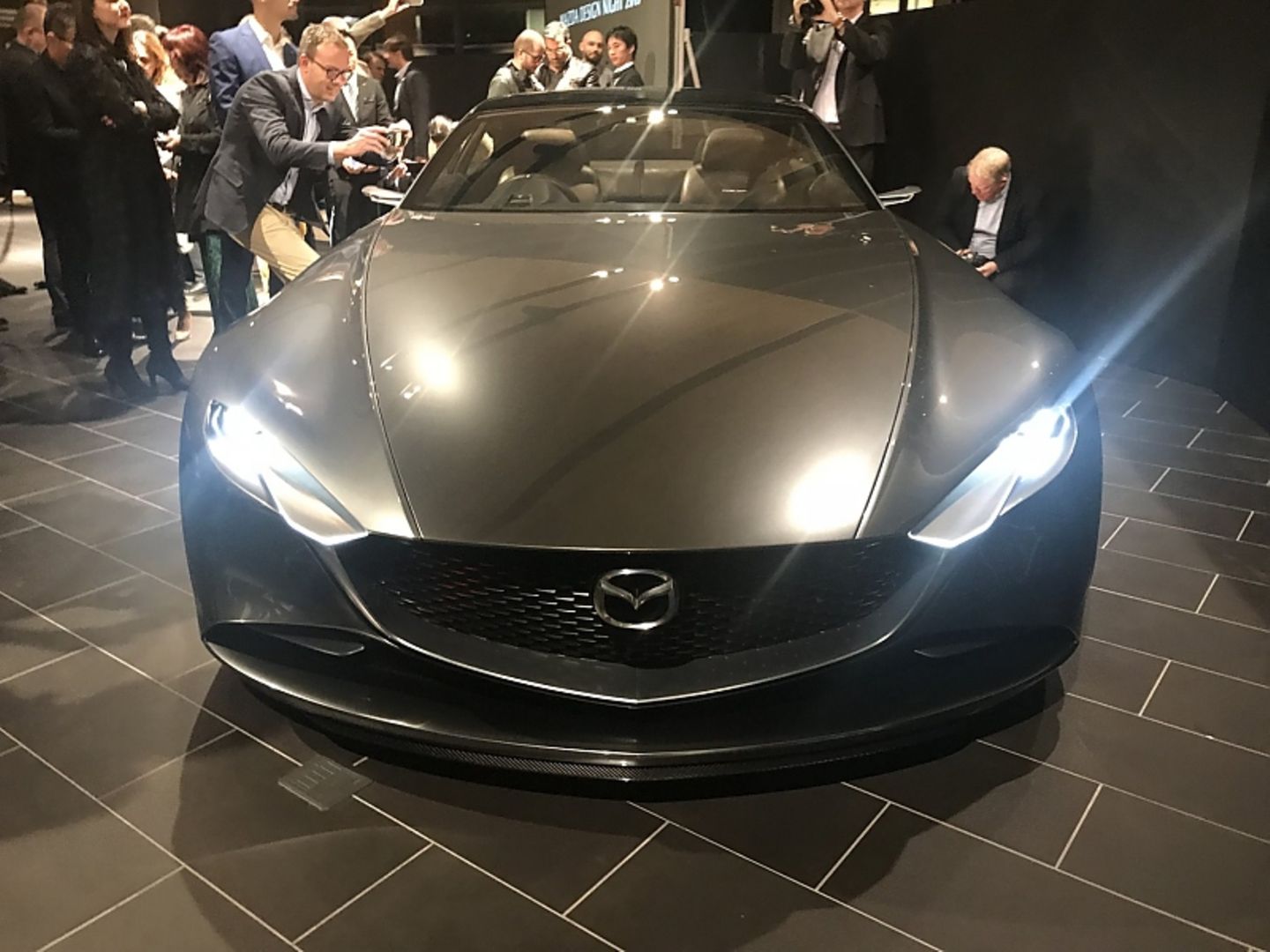 Mazda Vision Coupé Concept - scharfer LED-Blick