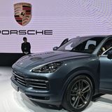 Porsche Messestand mit neuem Cayenne
