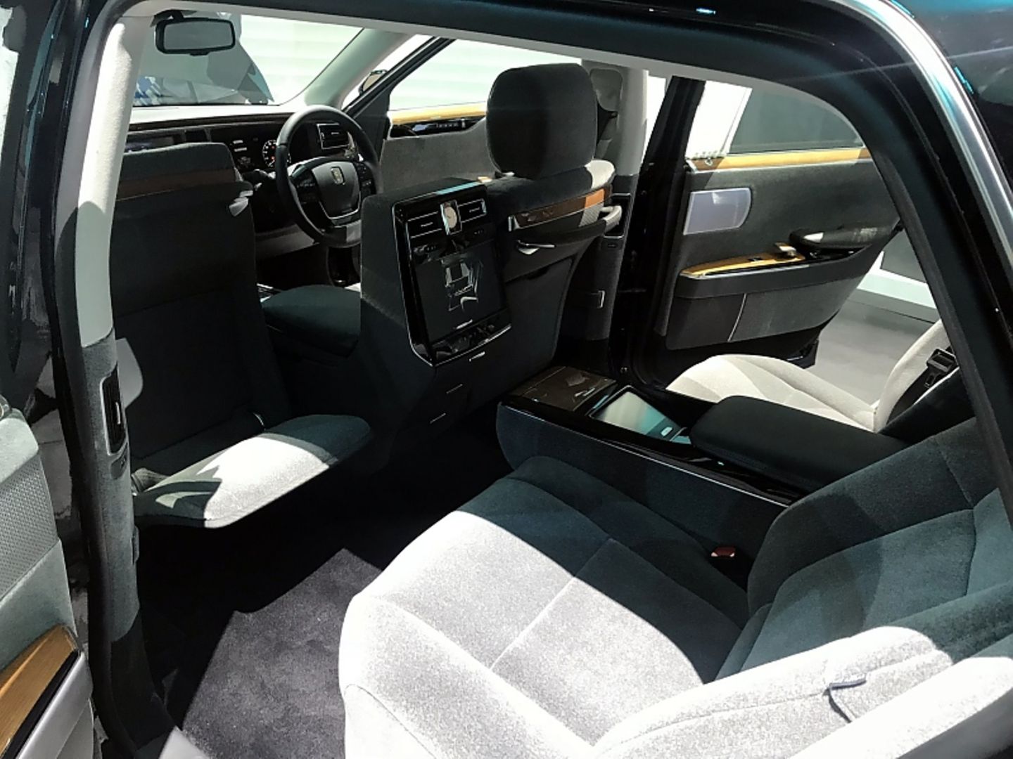 Toyota Century 2018 - Platz im Überfluss