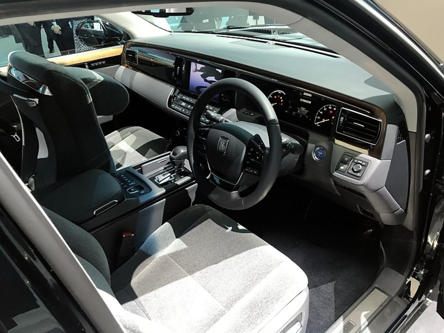 Toyota Century 2018
