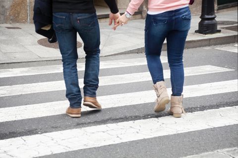 Tod auf dem Zebrastreifen: Im September vor zwei Jahren fuhr ein junger Mann ein Liebespaar um, die Frau starb (Symbolbild)