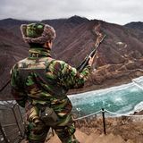 In den Wintermonaten können die Temperaturen an der Grenze über mehrere Wochen tief unter den Gefrierpunkt fallen.