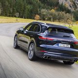 Kurven gehören zu den Stärken des Porsche Cayenne Turbo
