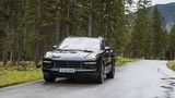 Der Porsche Cayenne Turbo schafft 286 km/h Höchstgeschwindigkeit