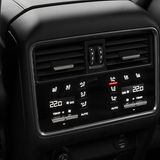 Im Fond können es sich die Passagiere bequem machen