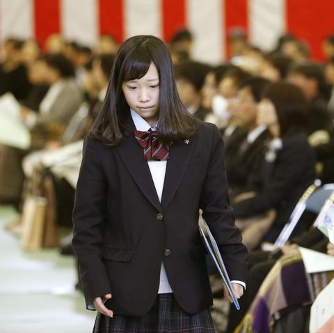 Knallhart-Schule in Japan: Teenager klagt gegen Haarfarbe-Regeln