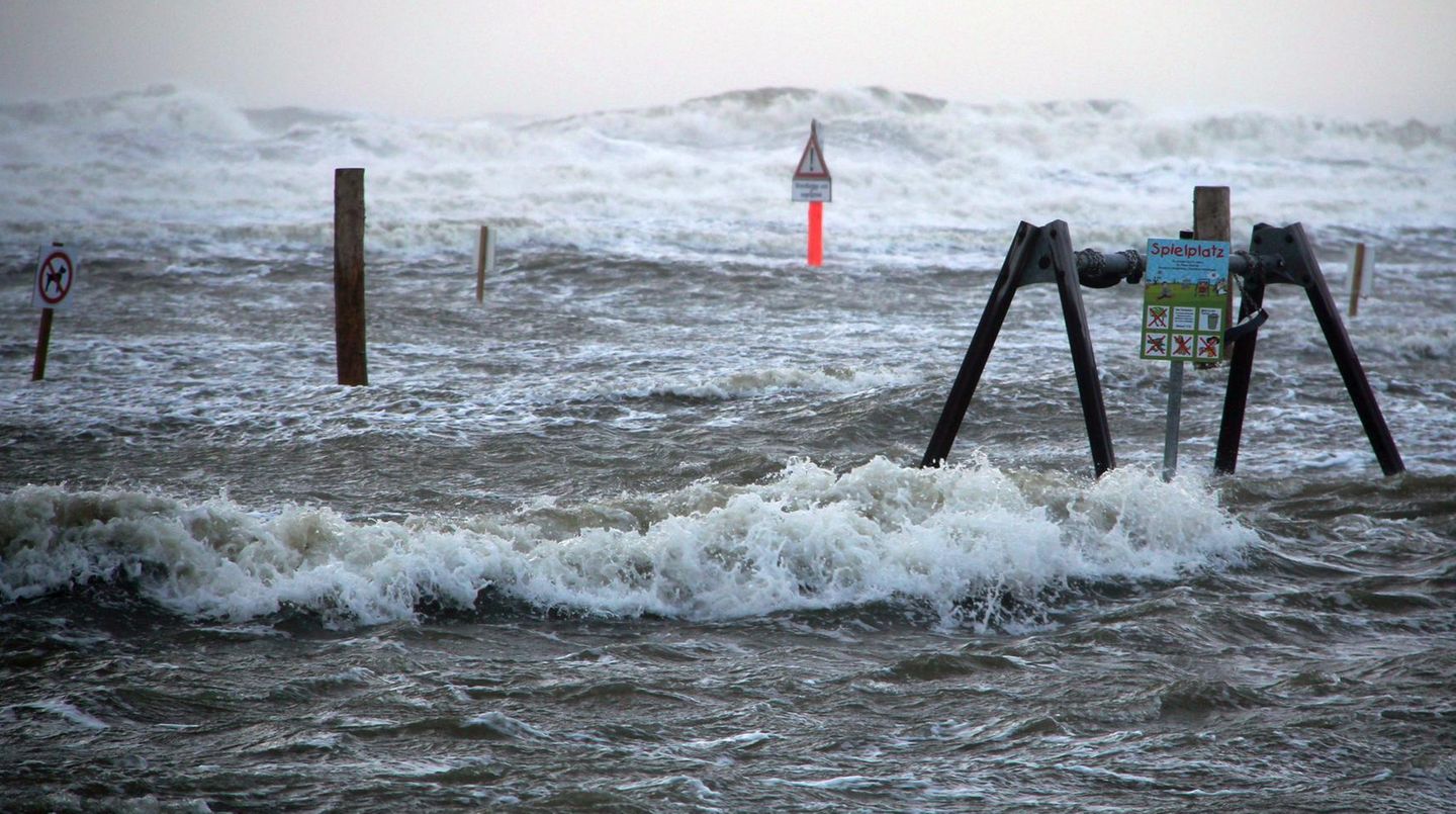 Wetter: Meteorologen warnen vor Orkanböen und Sturmflut