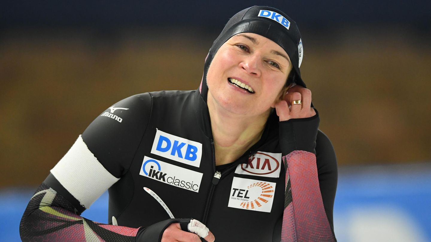 Eisschnelllauf: 45-jährige Pechstein erkämpft über 5000 Meter 32. Meister-Titel