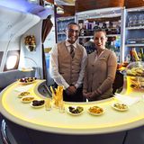 Eine weitere Besonderheit bei Emirates: Die Bar im Heck des Oberdecks, die Passagieren der First und Business Class vorbehalten bleibt.