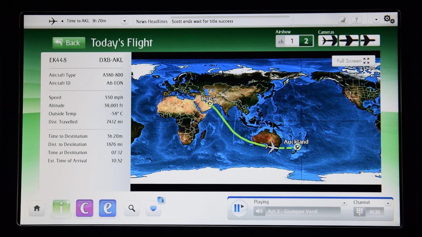 Der längste A380-Flug führt von Dubai nach Auckland in Neuseeland: Die Flugzeit für die 14.200 Kilometer lange Strecke beträgt mehr als 17 Stunden. 