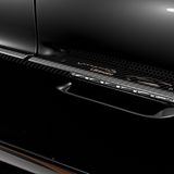 Der Ultimate-Schriftzug findet sich überall im Auto