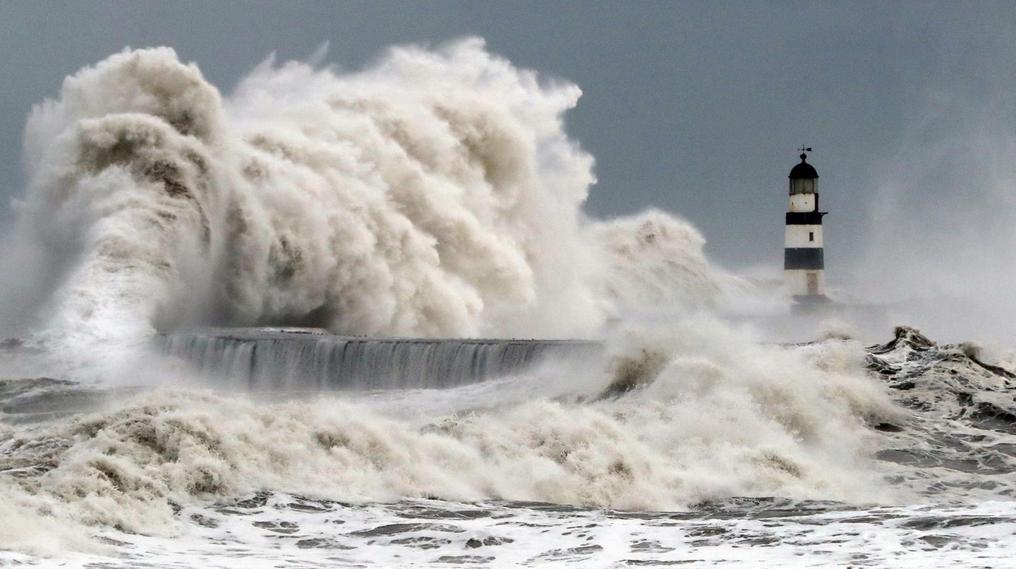 Ein Sturm in der Nordsee: In der Deutschen Bucht sind bereits viele Schiffe auf Grund gelaufen