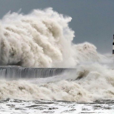 Ein Sturm in der Nordsee: In der Deutschen Bucht sind bereits viele Schiffe auf Grund gelaufen