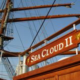 Service: Sea Cloud II  In diesem Jahr für die Jury wieder Spitzenklasse: Der Service der kleinen aber feinen "Sea Cloud II". "Weil sie, ganz einfach, klein ist – das ist ein Vorteil, der warmherzigen Service leichter macht. Weil die sportliche Segelatmosphäre alle schnell zu Gleichgesinnten macht. Weil das Personal mit echter Leidenschaft bei der Sache ist: authentisch, ehrlich und niemals gekünstelt."