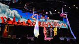 Info- & Entertainment: "MSC Meraviglia"  Kreuzfahrt-Entertainment einmal anders: Das kleinere von zwei großen Theatern an Bord des Flaggschiffs der Reederei MSC bietet mit der High-Tech-Bühne im Heck ein Wunder: Kein Abklatsch eines Broadway-Musicals, sondern Aufführungen des Cirque de Soleil. Die Dinner-Shows "Viaggio" und "Sonor" wurden eigens für MSC kreiert. "Sie sind nicht laut, sondern fein. Sie sind nicht effektheischend, sondern raffiniert.", so das Urteil der Jury.