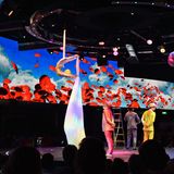 Info- & Entertainment: "MSC Meraviglia"  Kreuzfahrt-Entertainment einmal anders: Das kleinere von zwei großen Theatern an Bord des Flaggschiffs der Reederei MSC bietet mit der High-Tech-Bühne im Heck ein Wunder: Kein Abklatsch eines Broadway-Musicals, sondern Aufführungen des Cirque de Soleil. Die Dinner-Shows "Viaggio" und "Sonor" wurden eigens für MSC kreiert. "Sie sind nicht laut, sondern fein. Sie sind nicht effektheischend, sondern raffiniert.", so das Urteil der Jury.