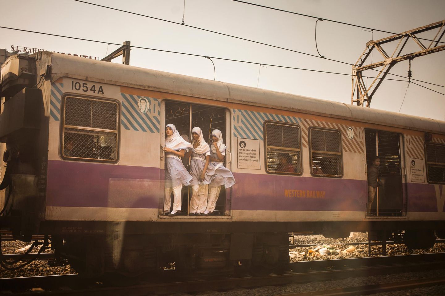 Die Nahverkehrszüge Mumbais