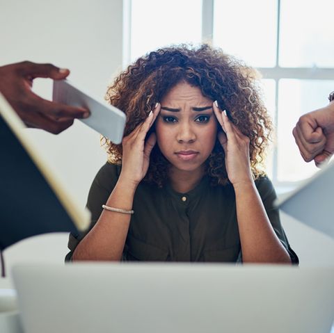 Überforderung, fehlende Anerkennung, schlechter Chef? Unzufriedenheit im Job kann verschiedene Ursachen haben