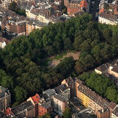 Der Rathenauplatz in Köln - der Platz ist heute weit mehr als eine grüne Oase, sondern ein gutes Beispiel, wie Anwohner ihr Wohnquartier selbst gestalten können.