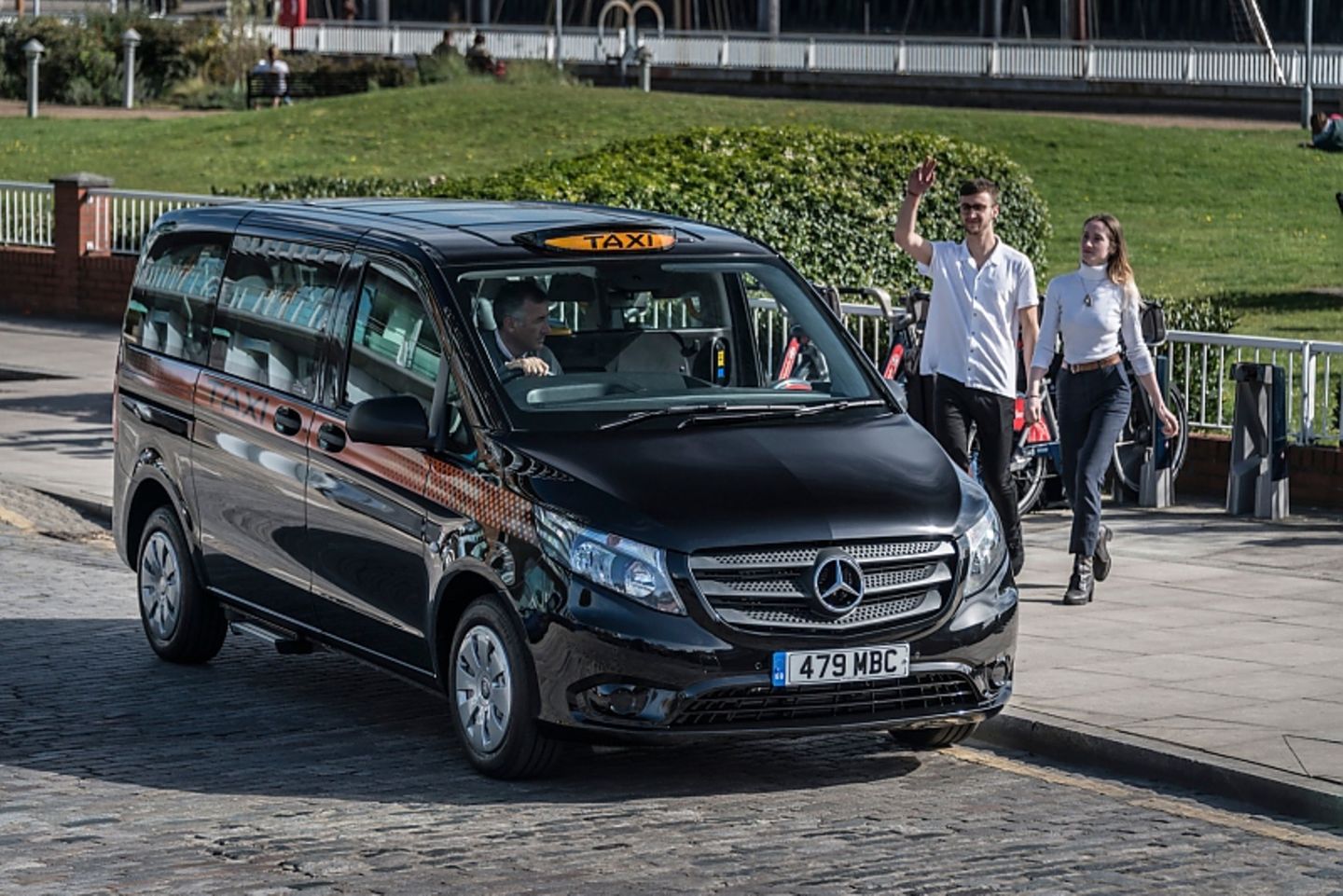 Taxi Mercedes Vito London