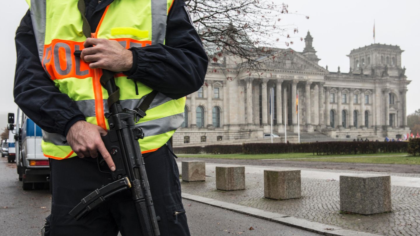 Neue Vorwürfe gegen Berliner Polizei - Audio-Mitschnitt und anonymer Brief