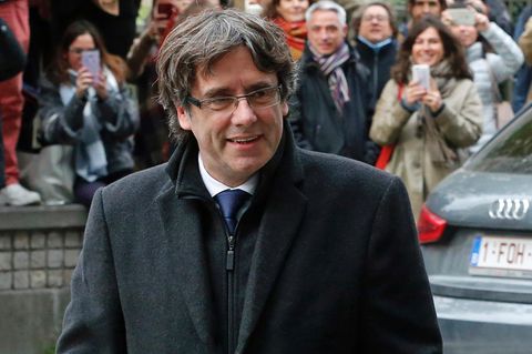 Der abgesetzte katalanische Regionalpräsident Carles Puigdemont hat sich der belgischen Polizei gestellt