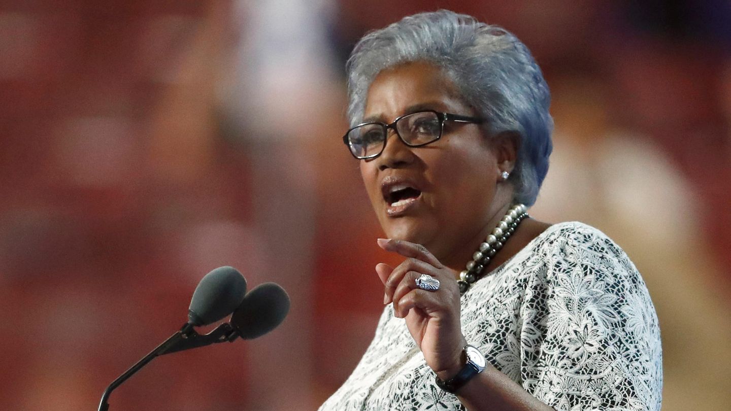 Ehemalige Vorsitzende der US-Demokraten, Donna Brazile, erwog im US-Wahlkampf, Hillary Clinton gegen Biden auszutauschen