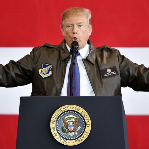 Entlassung von Wahlkampfchef : Trump über Manafort: "Wir hatten Angst, er könnte in irgendwas verwickelt sein"