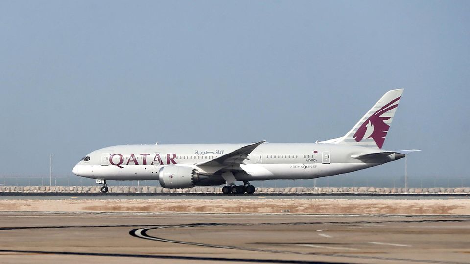 An Bord eines Qatar-Airways-Flugzeuges eskalierte der Ehekrach (Symbolbild)