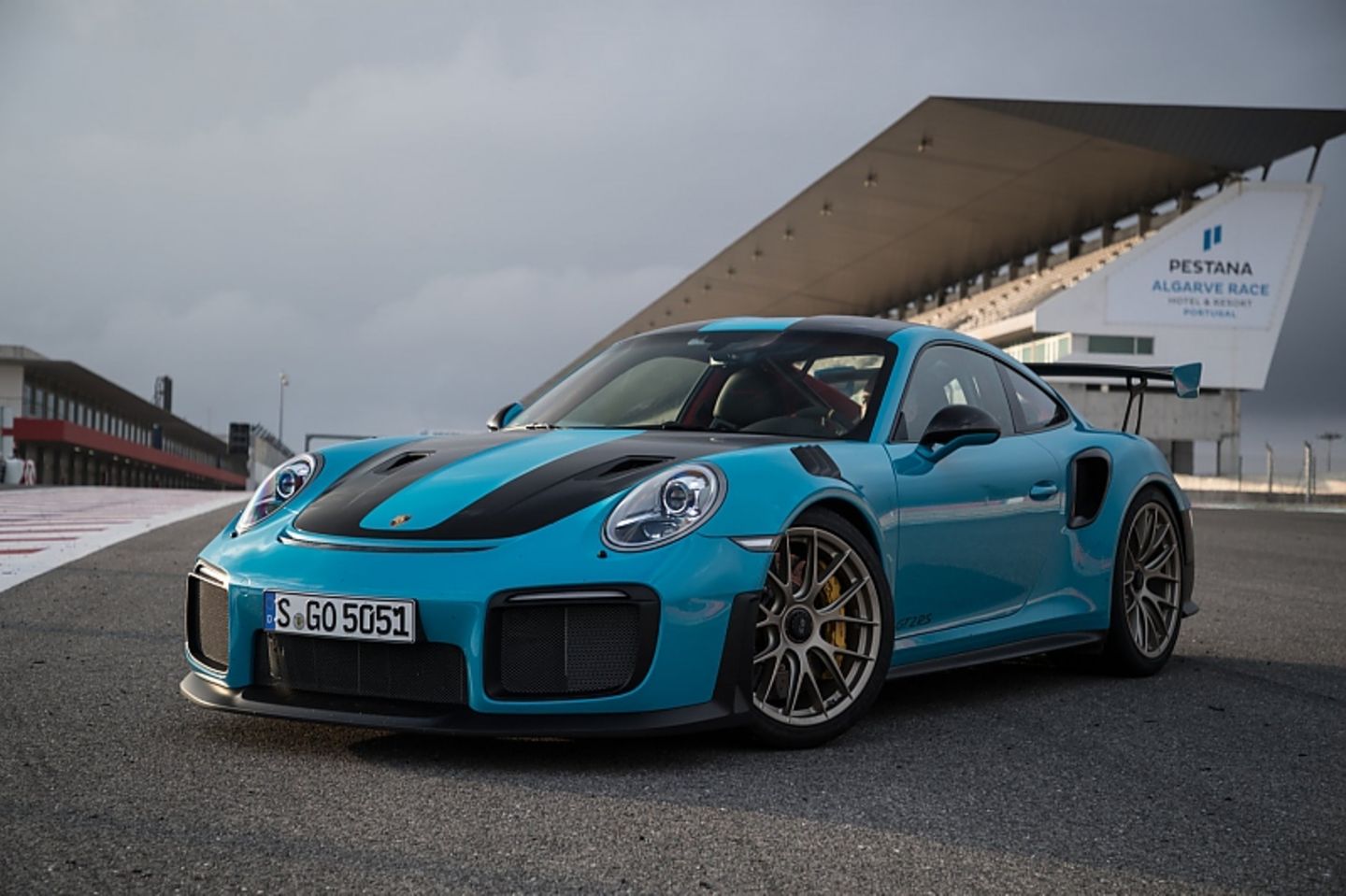 Porsche 911 GT2 RS