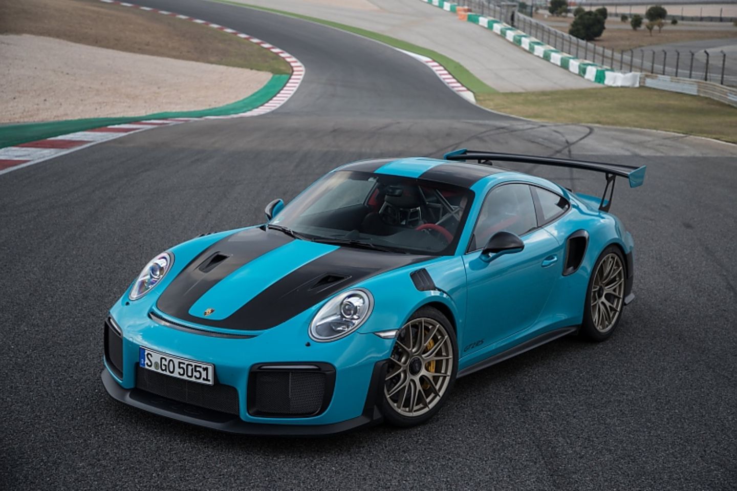Porsche 911 GT2 RS - 30 Kilogramm spart das Weissach-Paket