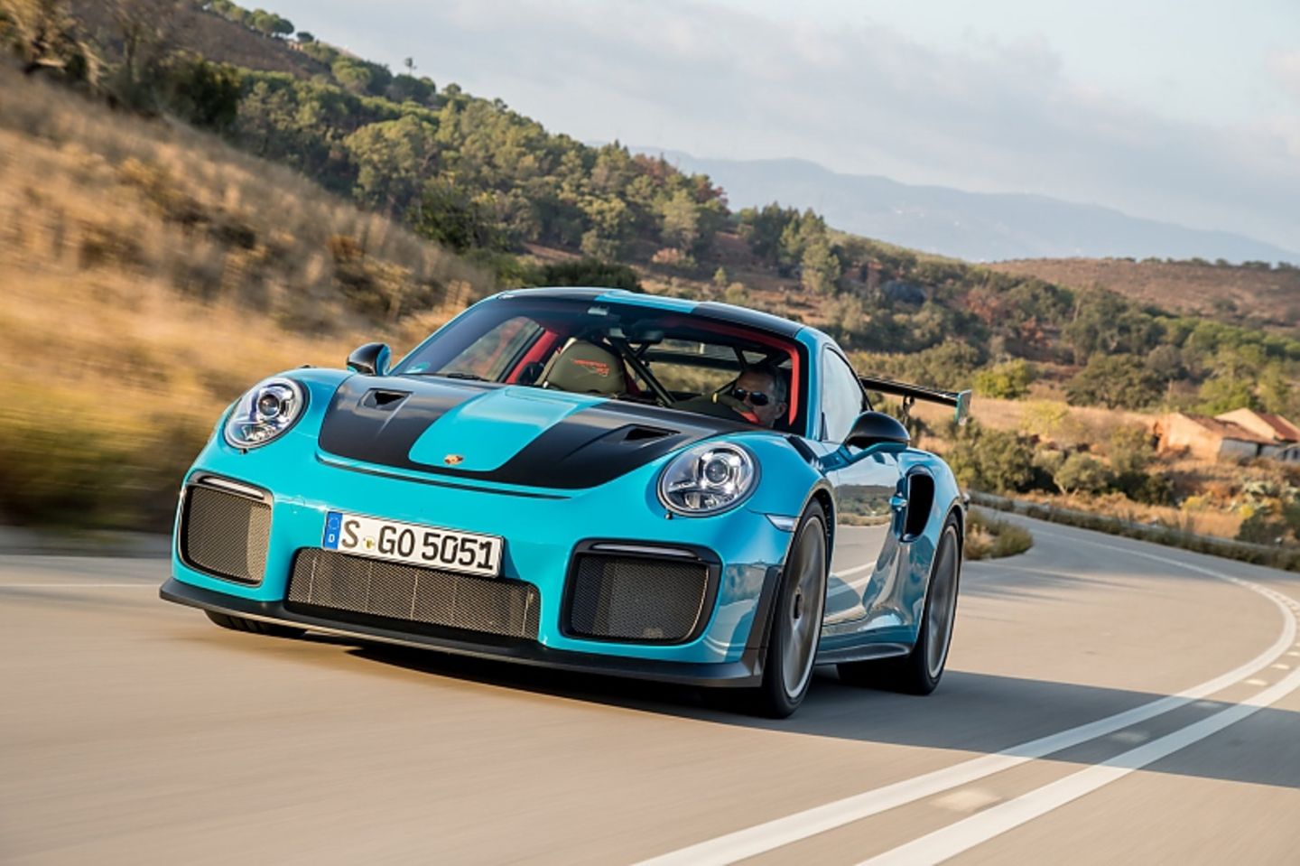 Porsche 911 GT2 RS 9