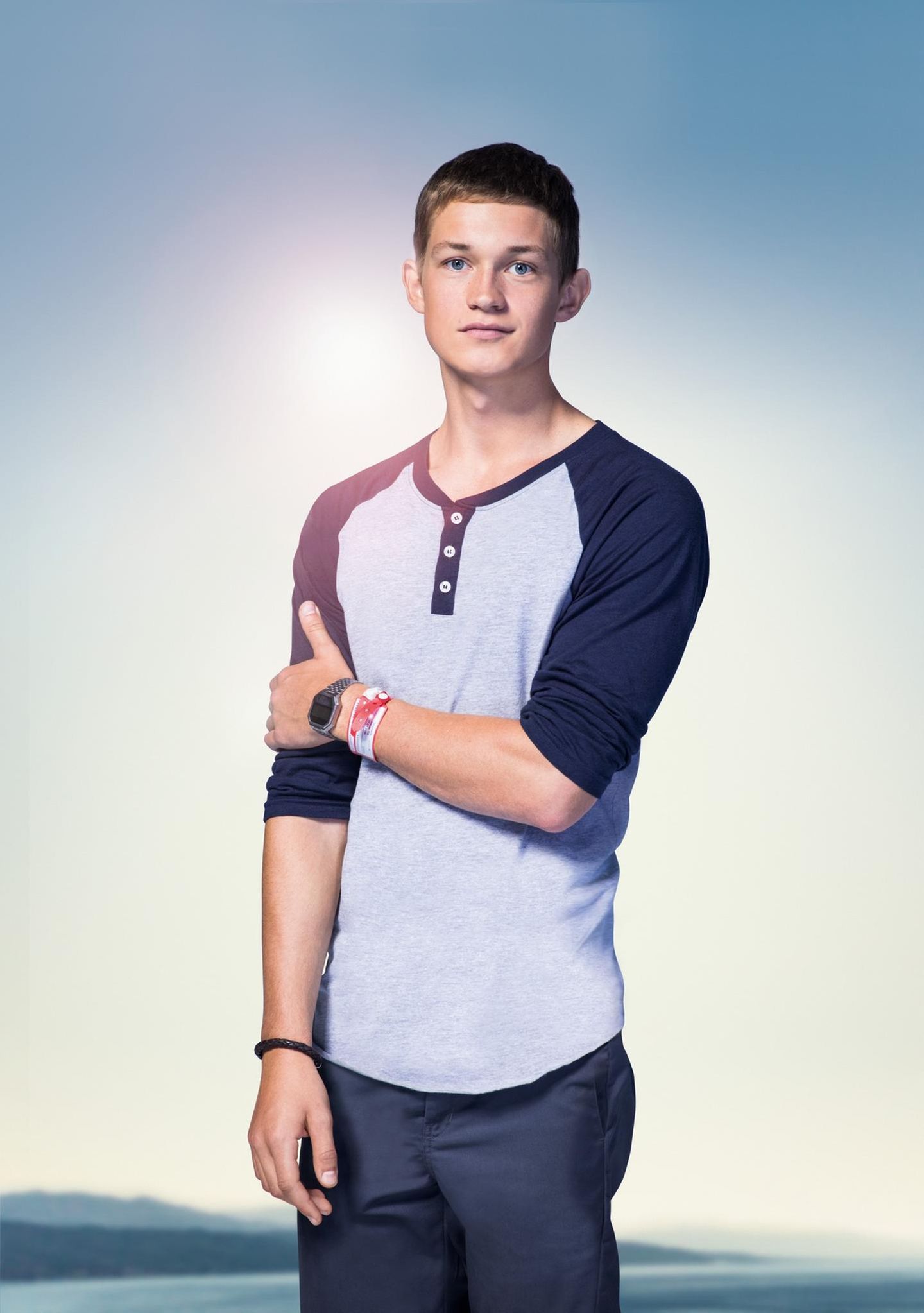 Damian Hardung (Jonas)