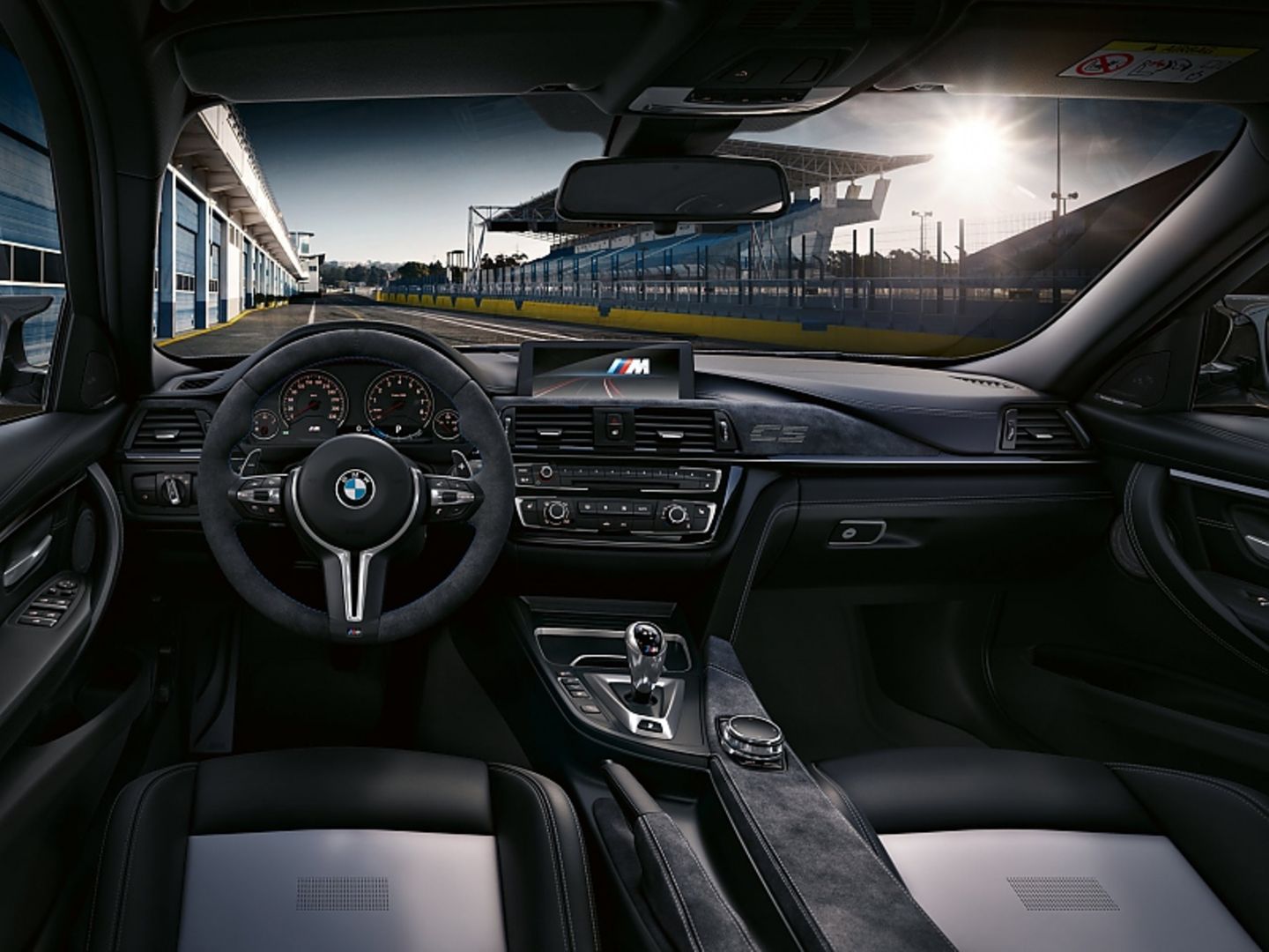 Das Cockpit des BMW M3 CS