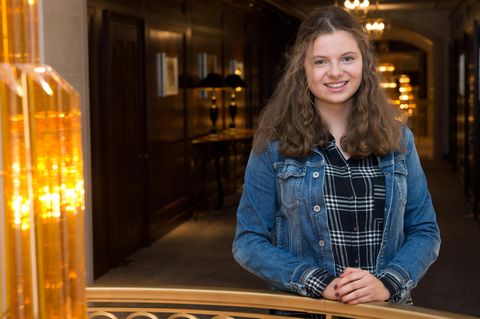 Emilia S. nahm den Preis für Zivilcourage in Berlin entgegen