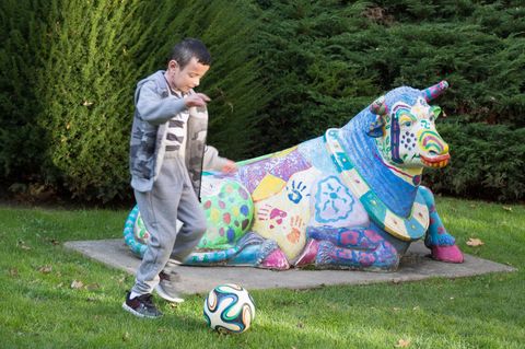 Hassan spielt Fußball